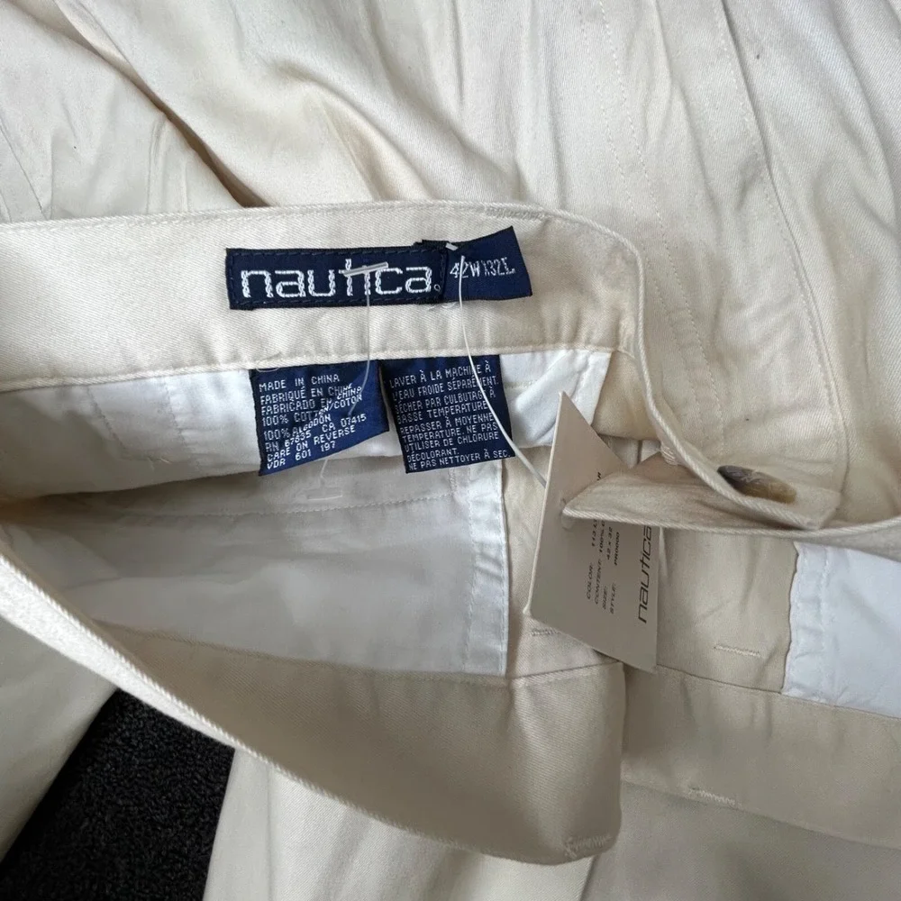 VTG Nautica Pants Men Beige Sand Bar Pleated Chino Cuffed 90s 42‎ x 32 NWT